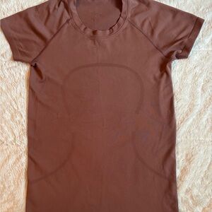 Lululemon Swiftly Tech Athletic Short Sleeve